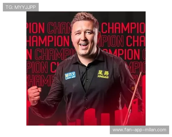 威尔逊顶袋精准进球引来掌声